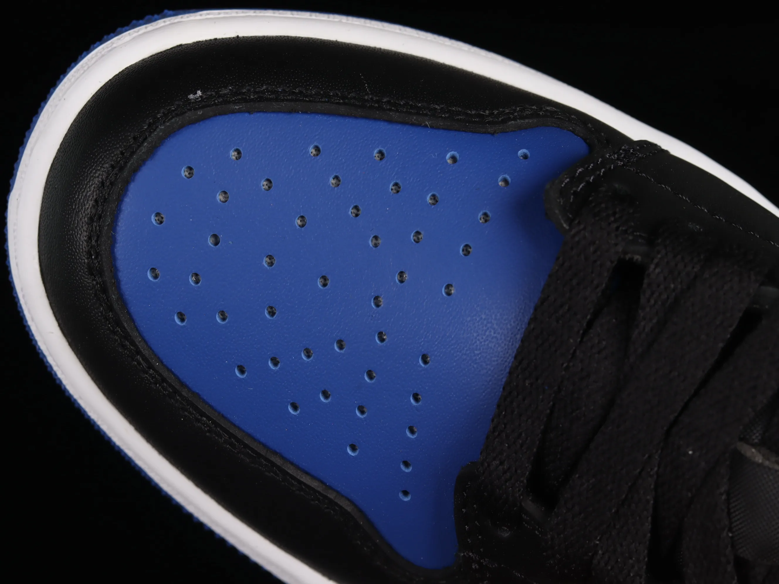 All categories Air Jordan Jordan series basketball shoes Air Jordan 1 Low G version pure original Air Jordan 1 Low Golf "Royal Toe" AJ1 Joe 1 new golf version black and blue toe DD9315-102